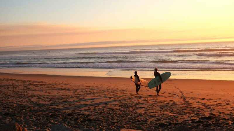 costa rica surfing season